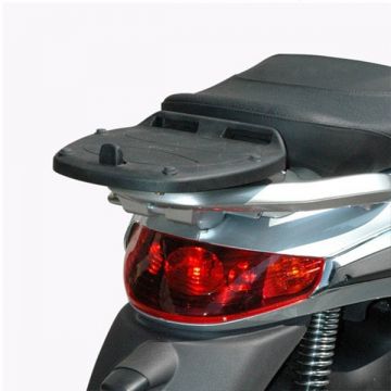 GIVI E344 SPECIFIC PLATE FOR PIAGGIO BEVERLY 125 - 250 - 400 (04 -07)